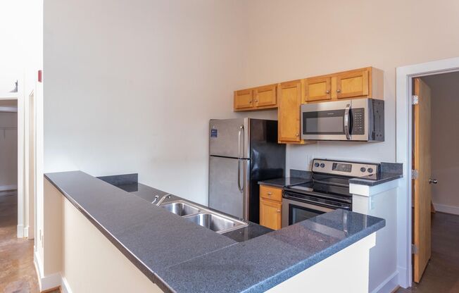 2 beds, 2 baths, 900 sqft, $1,850, Unit 205