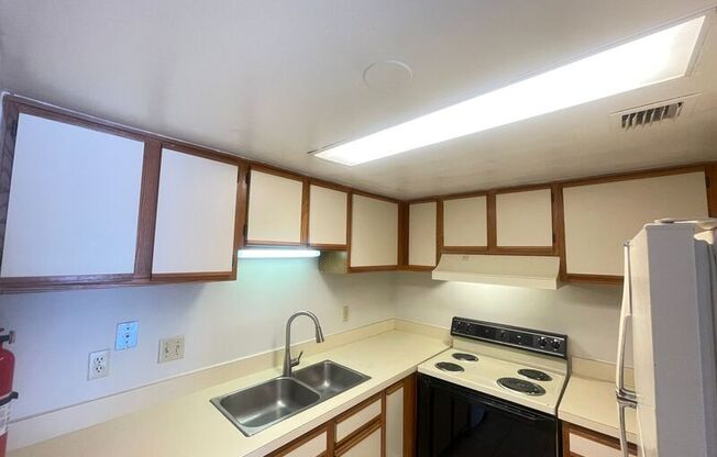4149 S SEMORAN BLDG 11 BLVD
