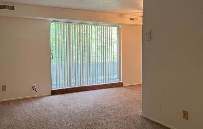 1 bed, 1 bath, 650 sqft, $829, Unit 506