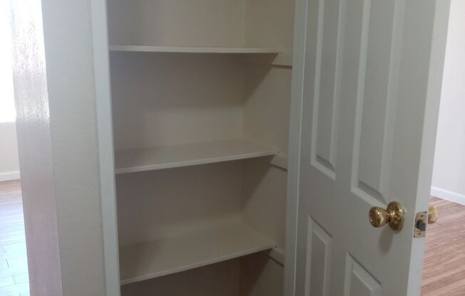 1 bed, 1 bath, 620 sqft, $1,300, Unit 3220 Q