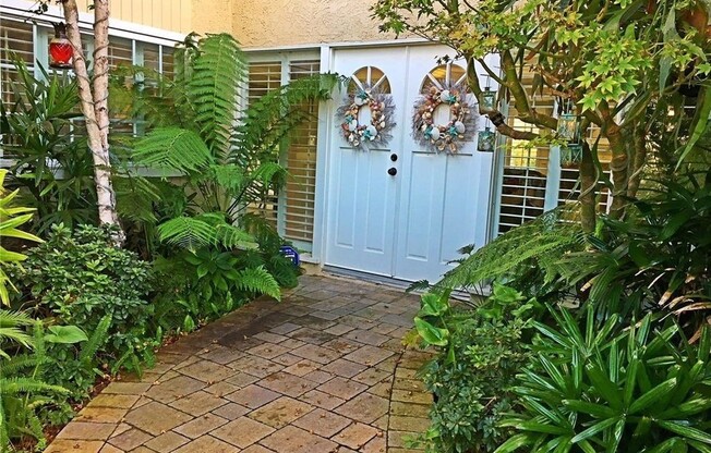 9442 Tiki Circle