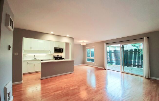 1 bed, 1 bath, $2,700