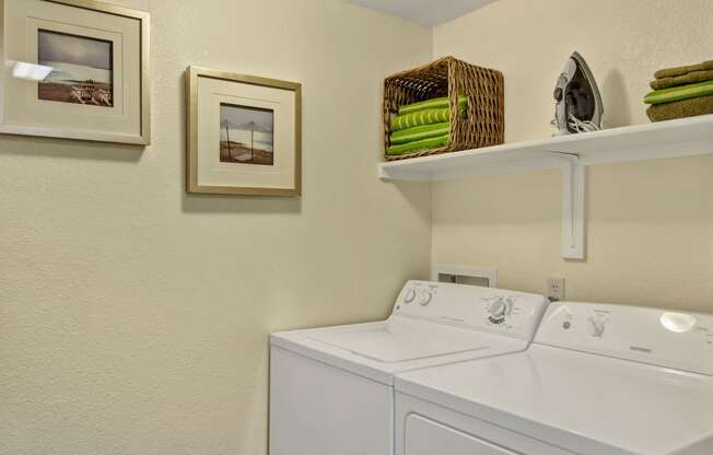 Reserve at Arrowhead Laundry