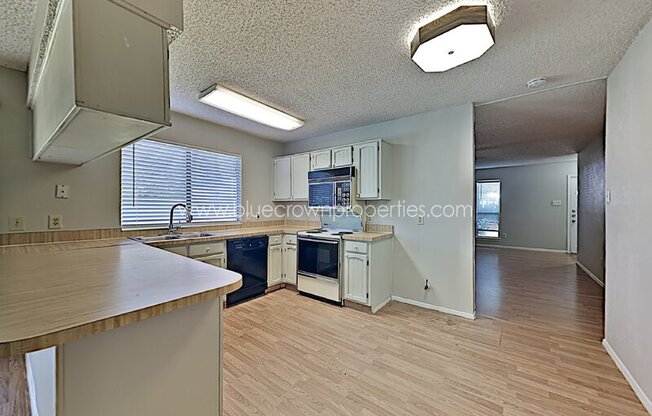 4202 GLENLAWN CT