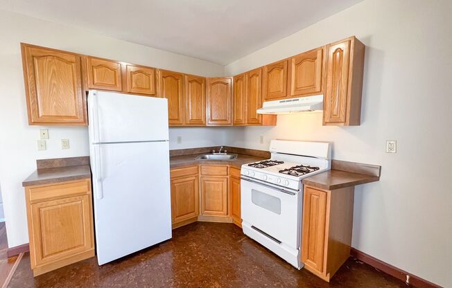 1 bed, 1 bath, 543 sqft, $1,300, Unit 17C1