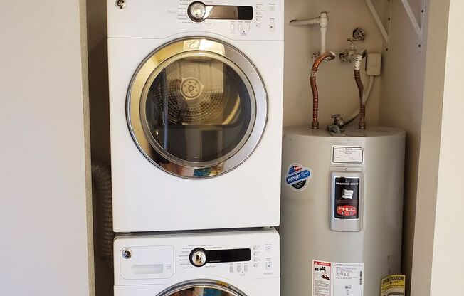 H036445Z -REF ( Sage Apartment )