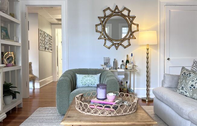 1 bed, 1 bath, 900 sqft, $1,925, Unit 1229-D2