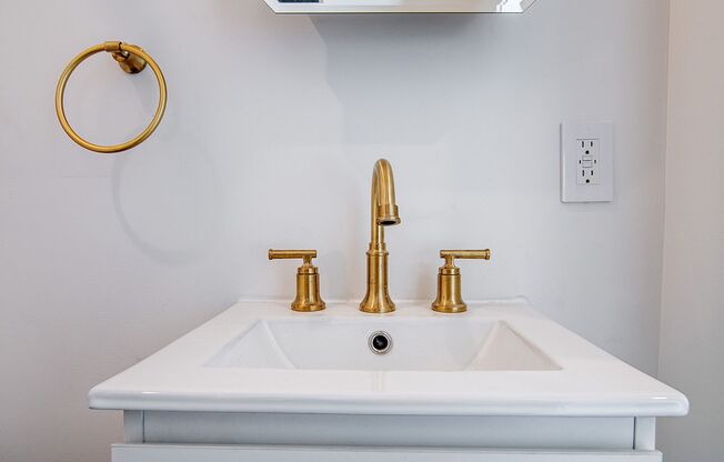 Studio, 1 bath, 223 sqft, $2,225, Unit 402