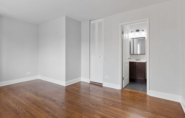 2 beds, 1.5 baths, 819 sqft, $2,200, Unit 404