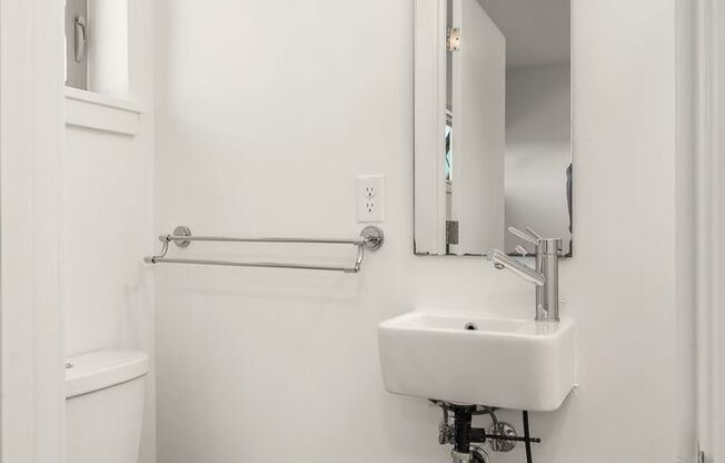Studio, 1 bath, 178 sqft, $795, Unit A8
