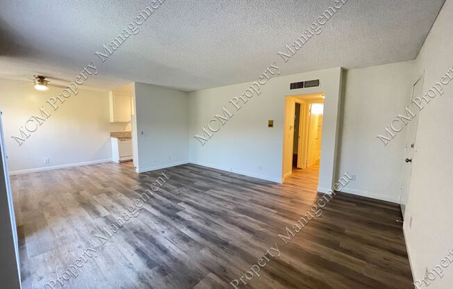 2 beds, 2 baths, $2,250, Unit 205