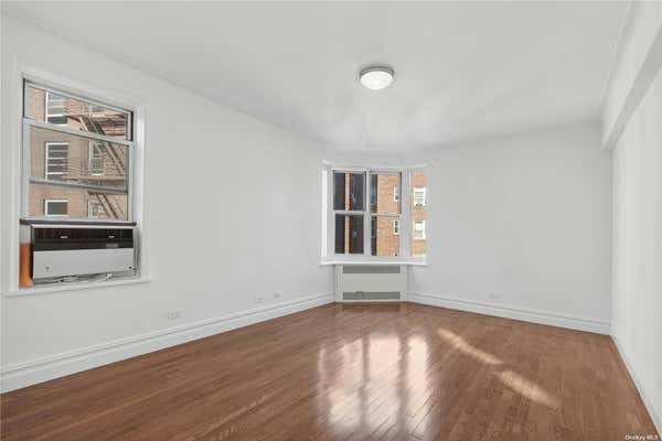 1 bed, 1 bath, 886 sqft, $2,875, Unit B44