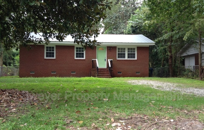 3 beds, 1.5 baths, 1,024 sqft, $1,750