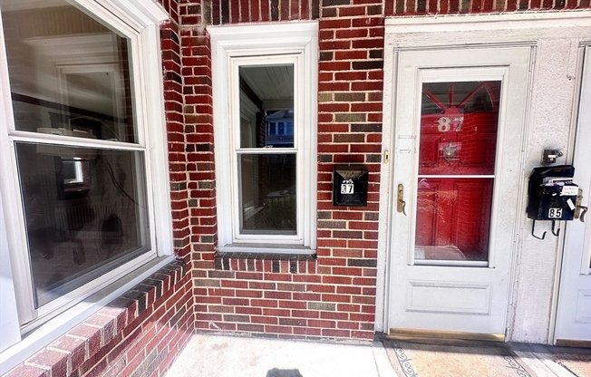 87 COLBORNE RD