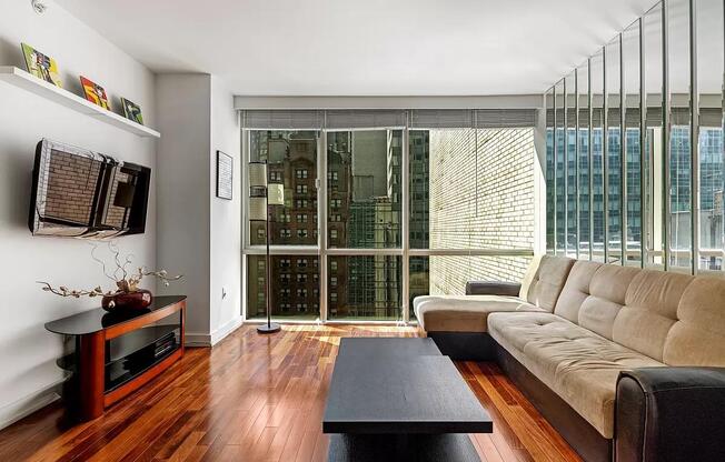 60 E 55 ST