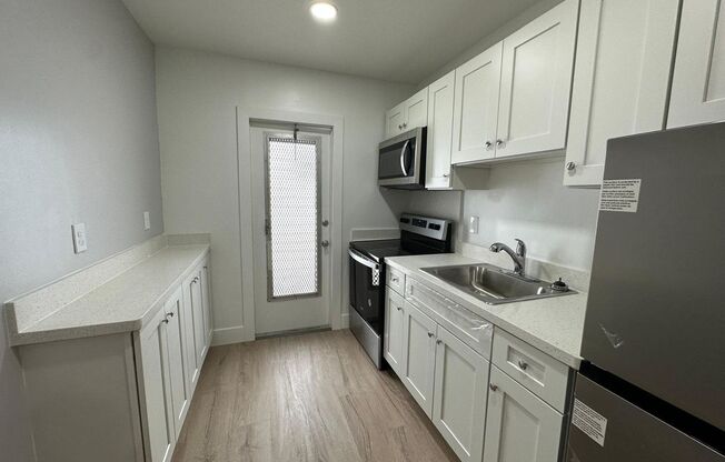 Seagrape Two Apartments LLC