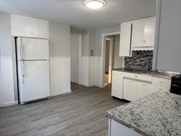 3 beds, 1 bath, 1,000 sqft, $1,800, Unit 1