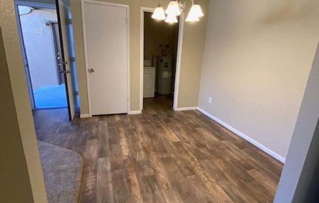 1 bed, 1 bath, 670 sqft, $1,295, Unit 244
