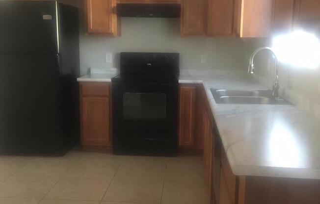 2 Bedroom 1.5 Bath  Move in Ready in North Central Phoenix.