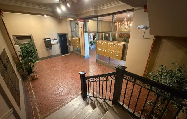 Studio, 1 bath, 450 sqft, $945, Unit 309
