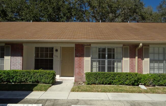 2/2 condo in Dunedin - 55+ community