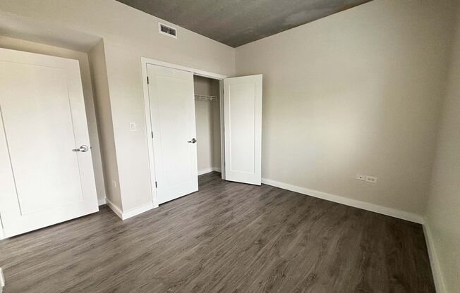 2 beds, 1 bath, 826 sqft, $2,500, Unit 410