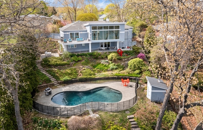 37 BEVERLY RD