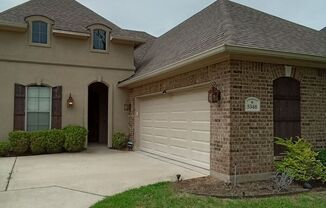 4 beds, 2 baths, $2,100