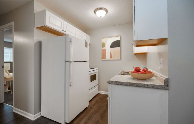 2 beds, 1 bath, 785 sqft, $1,047, Unit CW 110-03