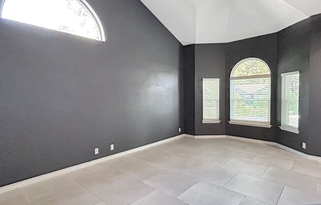 Updated Gem Near Thousand Oaks