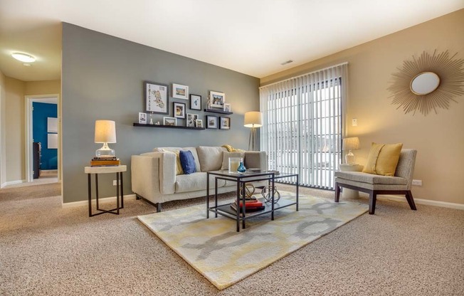 220 LINCOLN OAKS DR