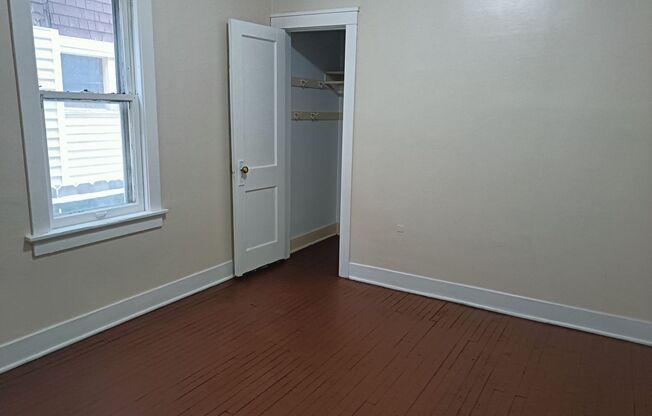 4 beds, 1 bath, $1,495