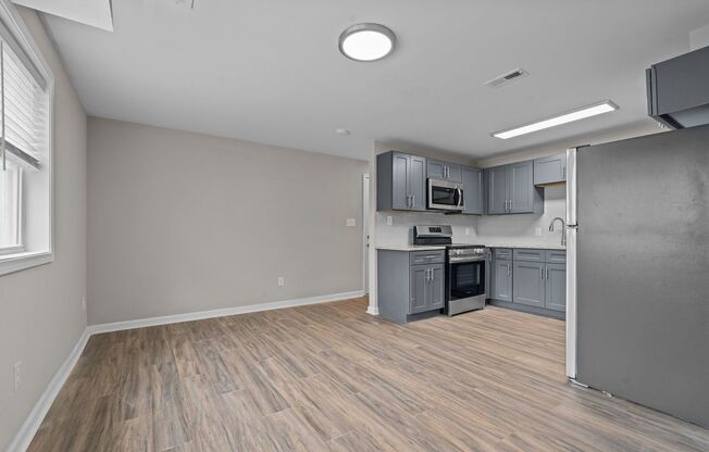 2 beds, 1 bath, 725 sqft, $1,195, Unit 1302-C