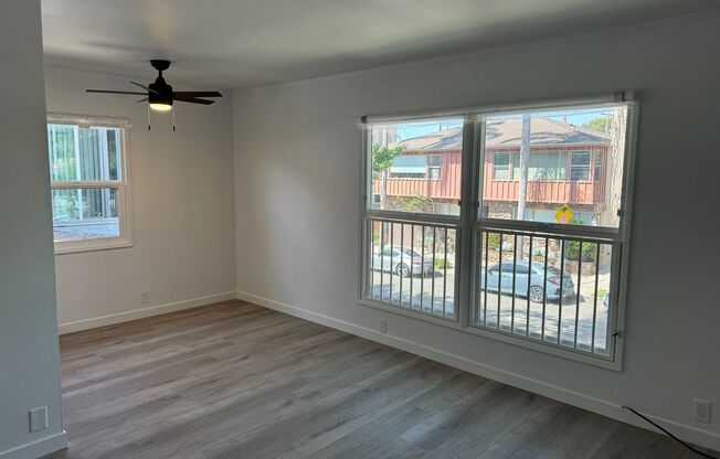 2 beds, 1 bath, $2,595