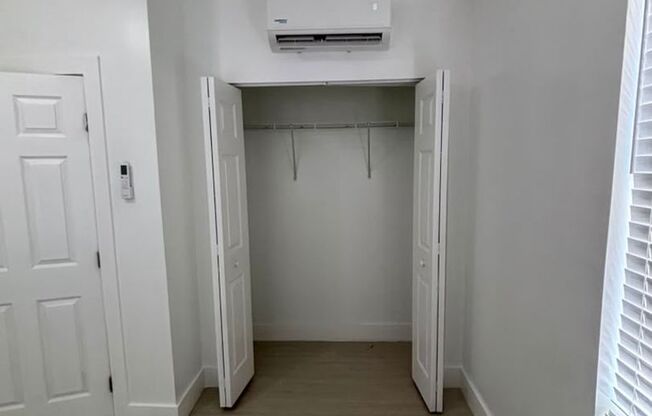 1 bed, 1 bath, 550 sqft, $1,400, Unit Unit 15