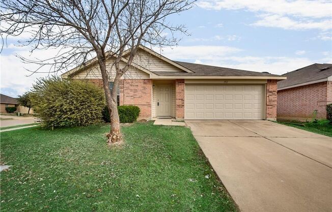 Spacious 4-Bedroom Home with Modern Updates in South Fort Worth