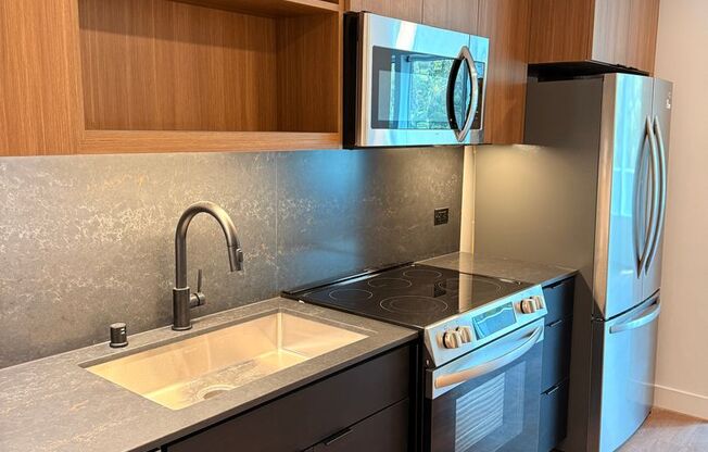 1 bed, 1 bath, 582 sqft, $3,195, Unit 202