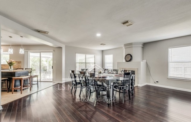 7618 VAN NESS DR