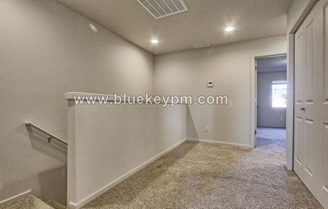 3 beds, 2.5 baths, $2,195