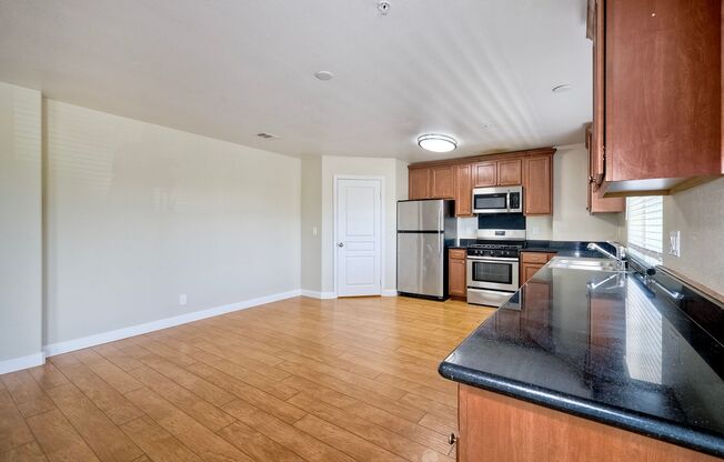 4 beds, 3.5 baths, 2,800 sqft, $4,695, Unit 210