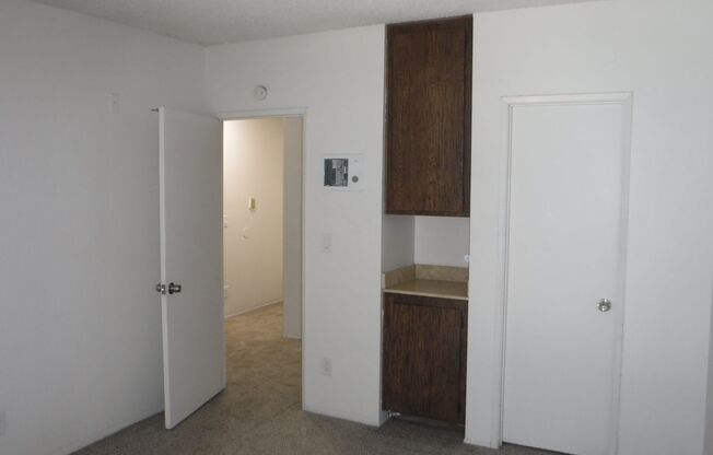 1 bed, 1 bath, $1,750, Unit 16