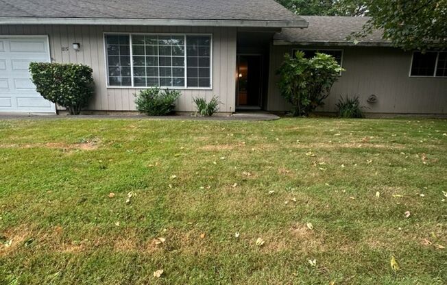 3 Bed, 2 Bath Ranch in Hazel Dell!
