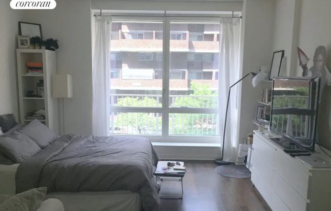 Studio, 1 bath, 435 sqft, $3,650, Unit 4I