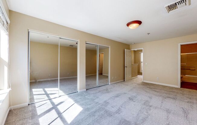 1 bed, 1.5 baths, $1,995, Unit #19