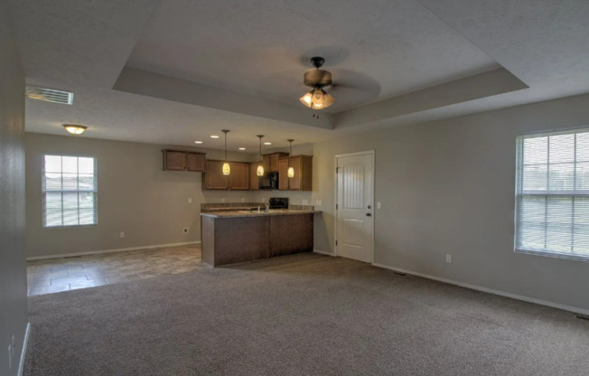 3 beds, 2 baths, $1,595