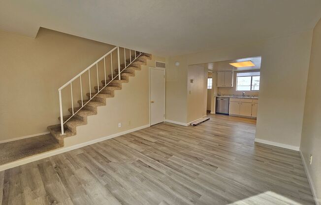 Just Remodeled 2 Bedroom Unit - Close to UNR!