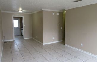 2 beds, 1 bath, 800 sqft, $995, Unit Unit D