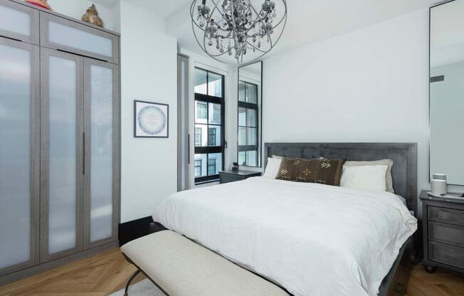 2 beds, 2 baths, 1,287 sqft, $9,500, Unit 5L