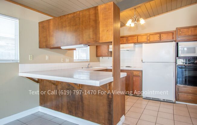 Nice Large 3 Bedroom, 2 Bath House