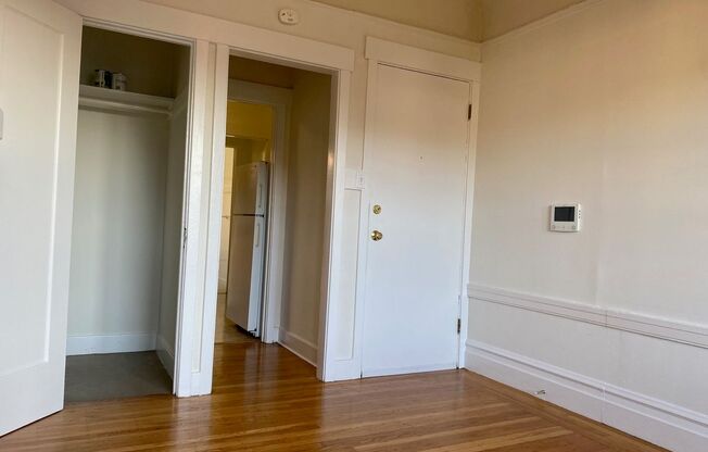 Studio, 1 bath, 450 sqft, $1,845, Unit 5